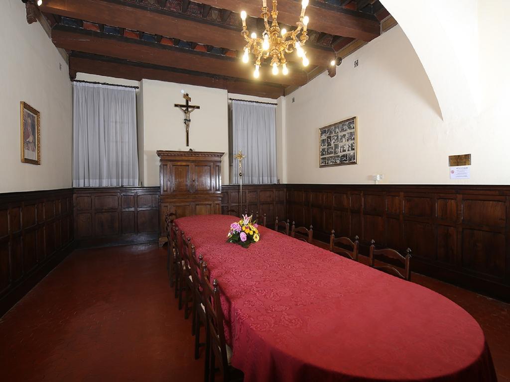 Casa Di Santa Francesca Romana A Ponte Rotto 2*