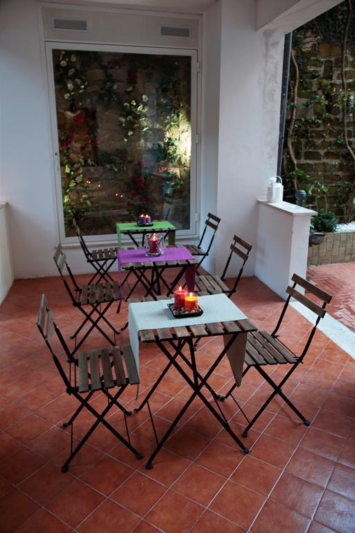 Under The Dome Guest house Rome