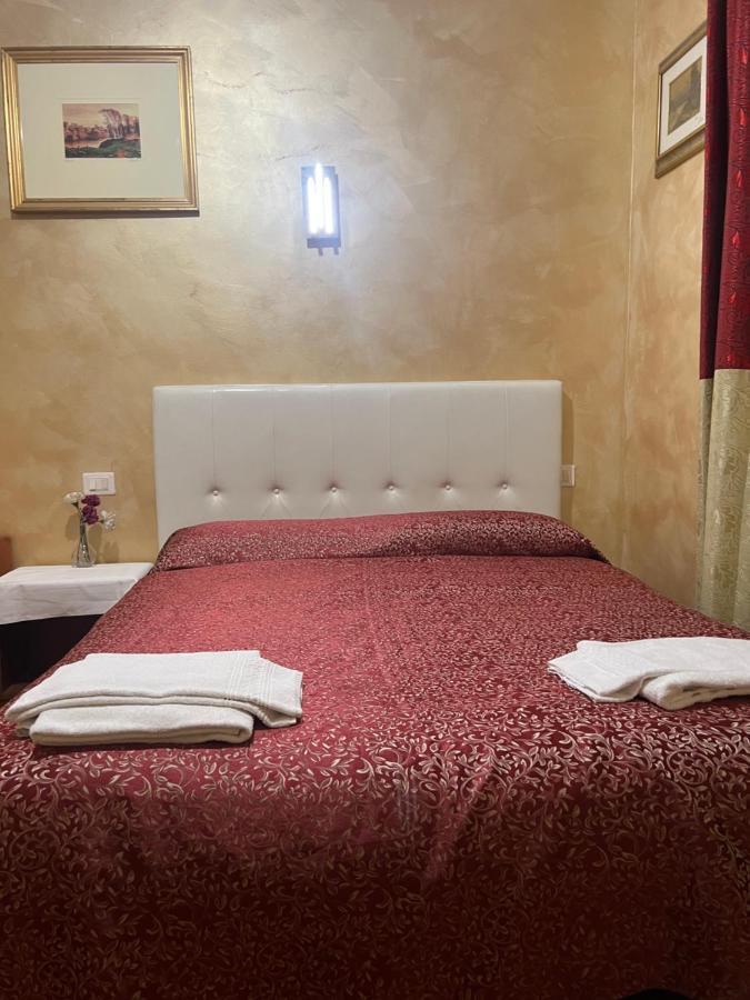 Roma Guest House Guest house *