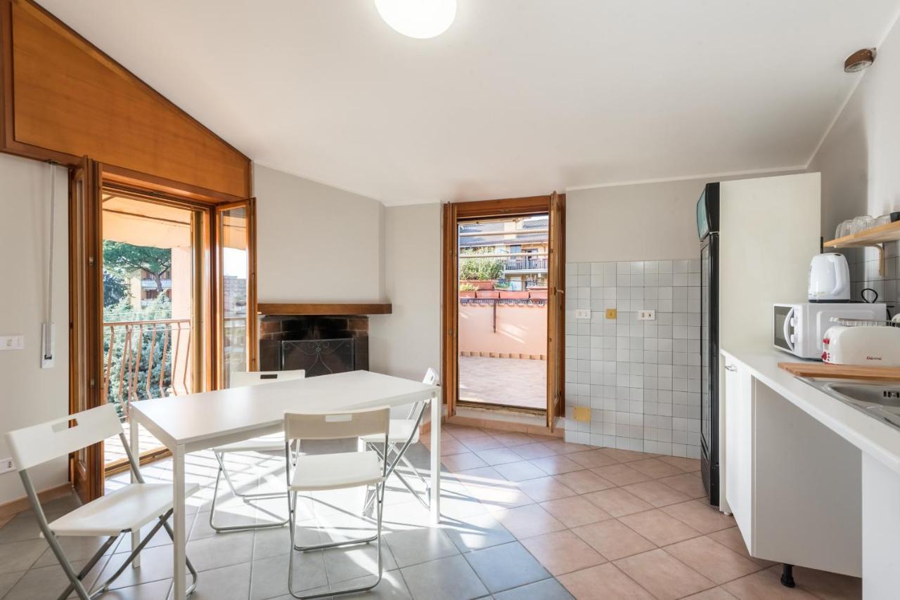 Travelershome Ciampino&Morena Guesthouse Maison d'hôtes *