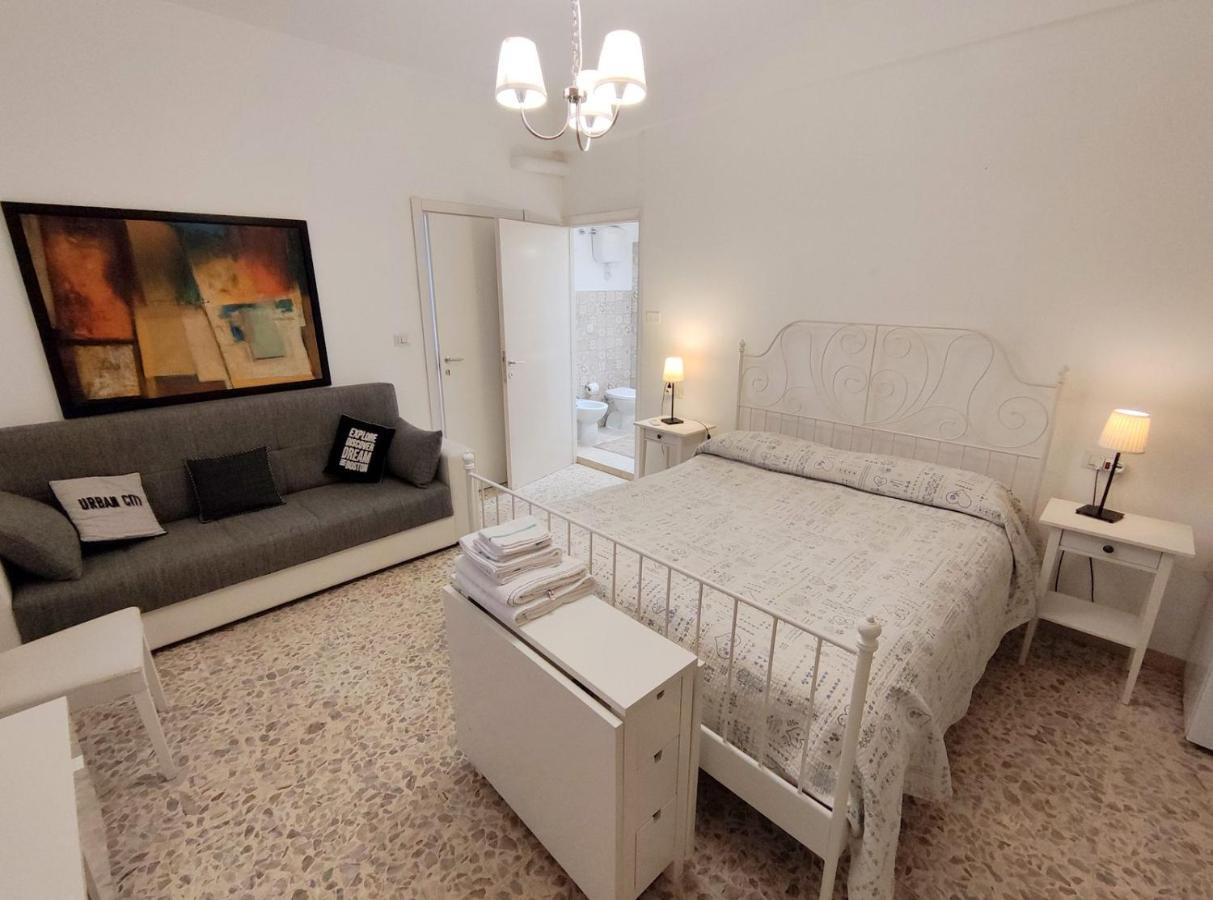 Guest house Sergio Tourist Rental Close Tiburtina Station Rome