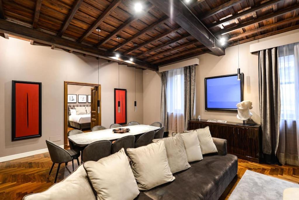 The Frattina - Luxury Serviced Apartment