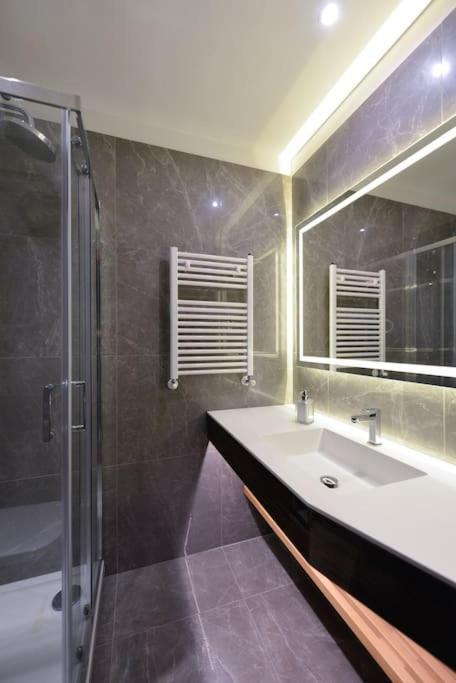 The Frattina - Luxury Serviced *
