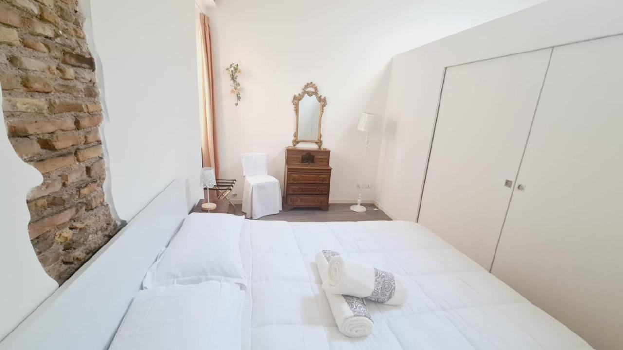 Apartment Trastevere Rome's Heart Charming & Cozy 2 *