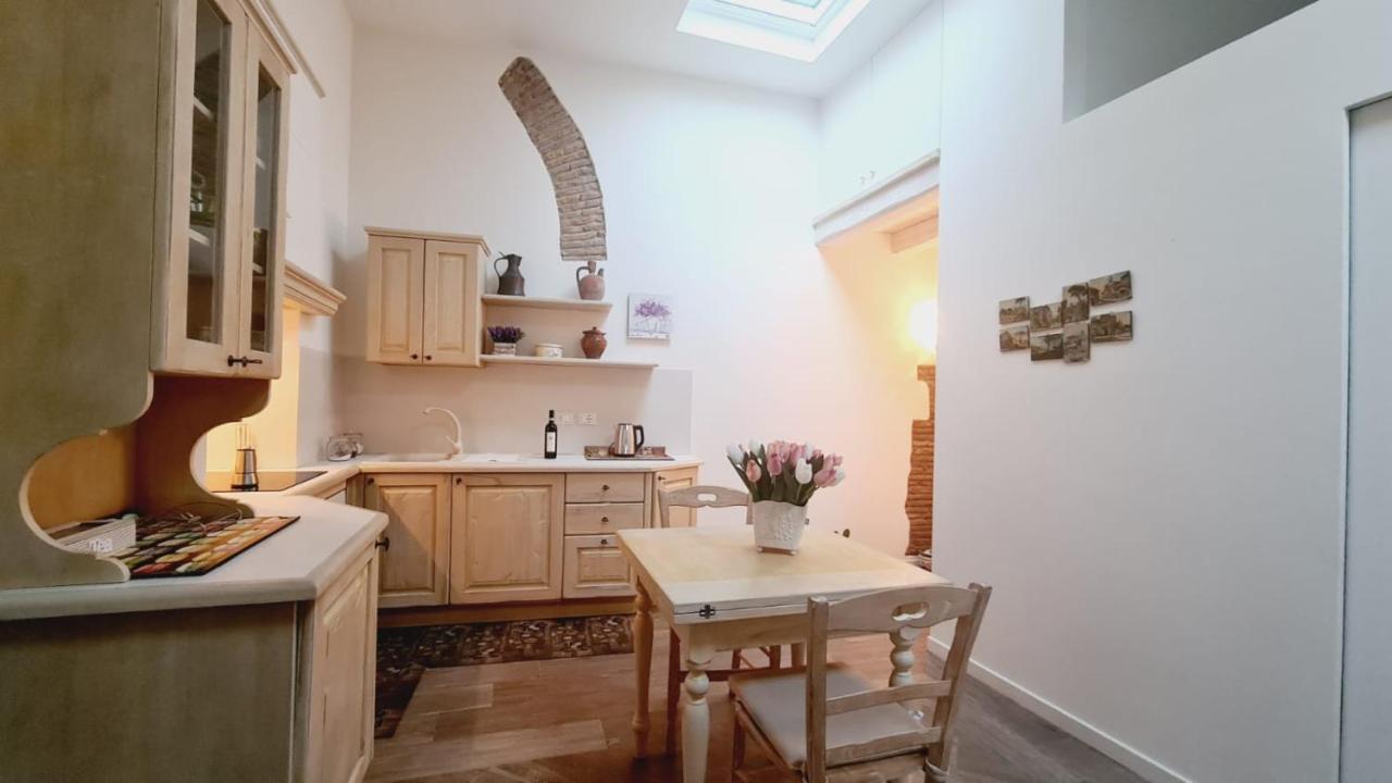 Apartment Trastevere Rome's Heart Charming & Cozy 2 Rome