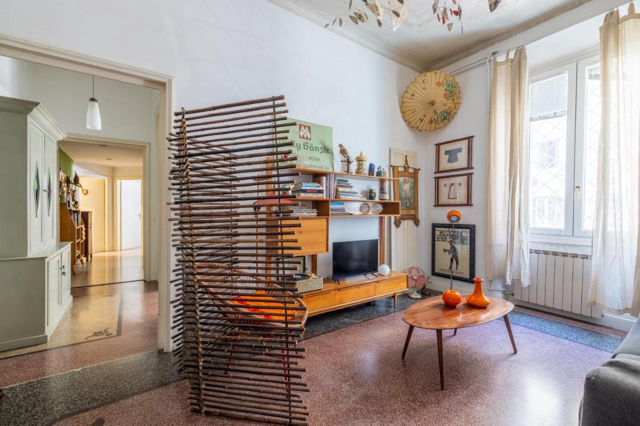 Retro - St. Peter Vatican Apartment