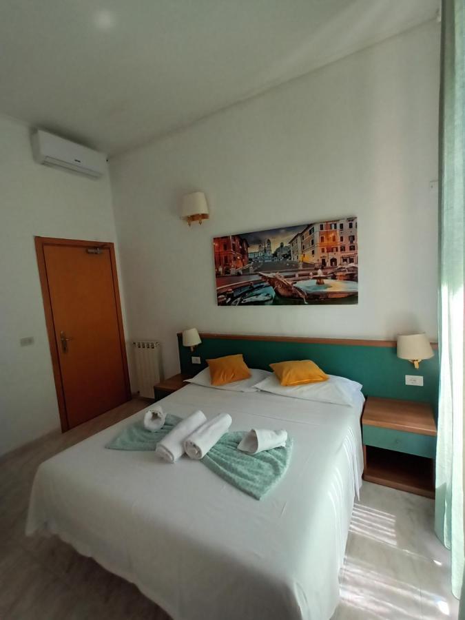 Castelfidardo 2* Roma