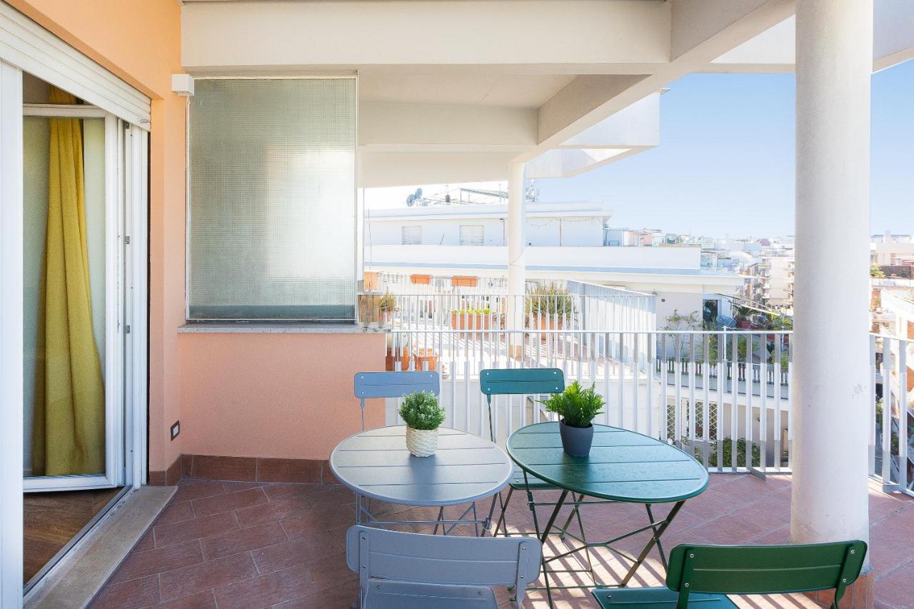 Aurelia Sunset Penthouse By In Appartement Rome