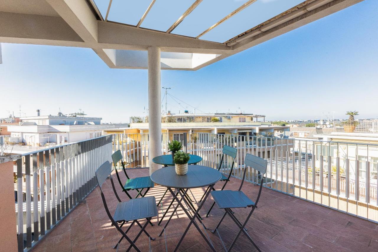 Aurelia Sunset Penthouse By In * Rome