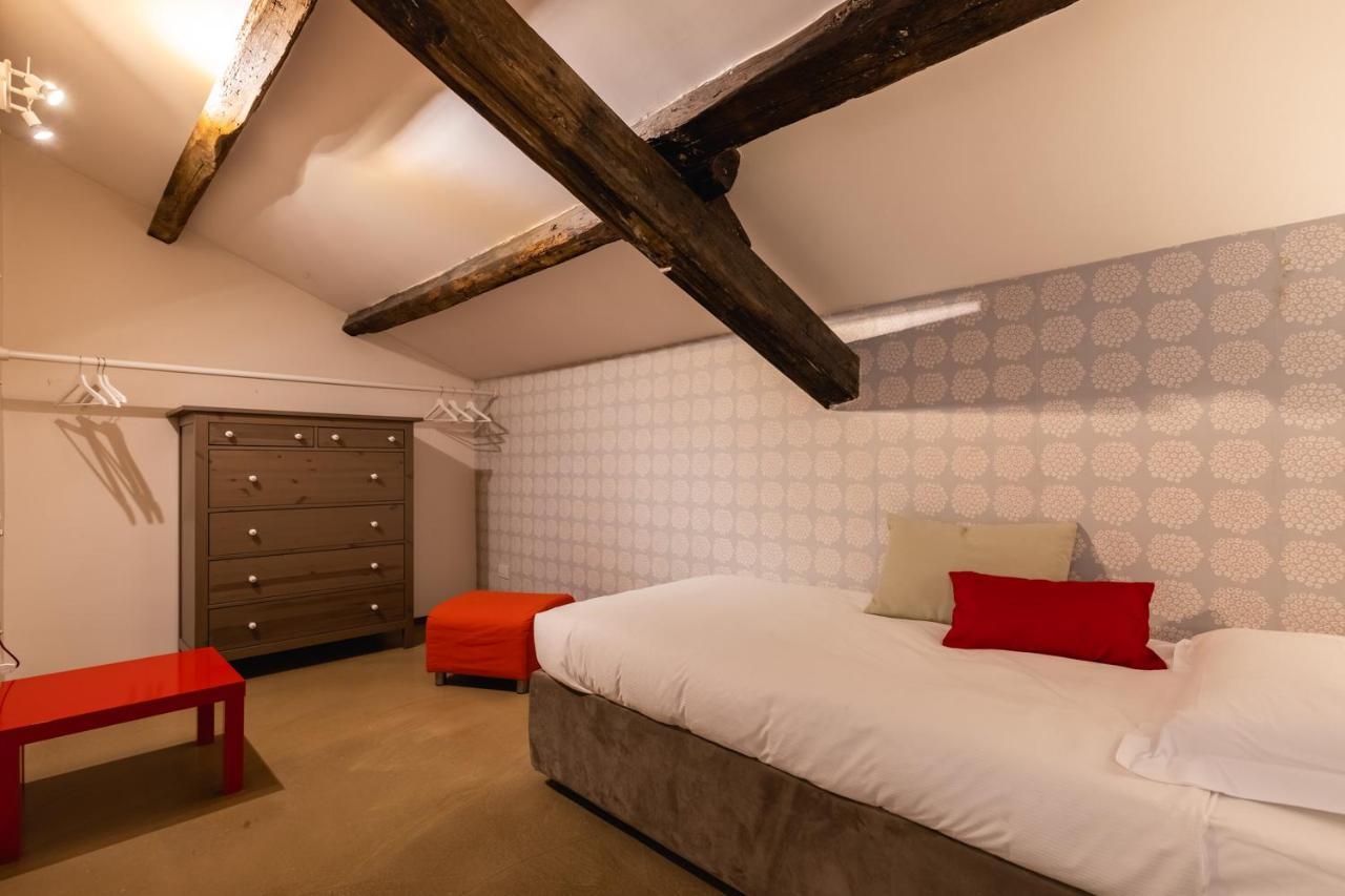 Guest house Navona 49 Luxury Suites&apartment 3*