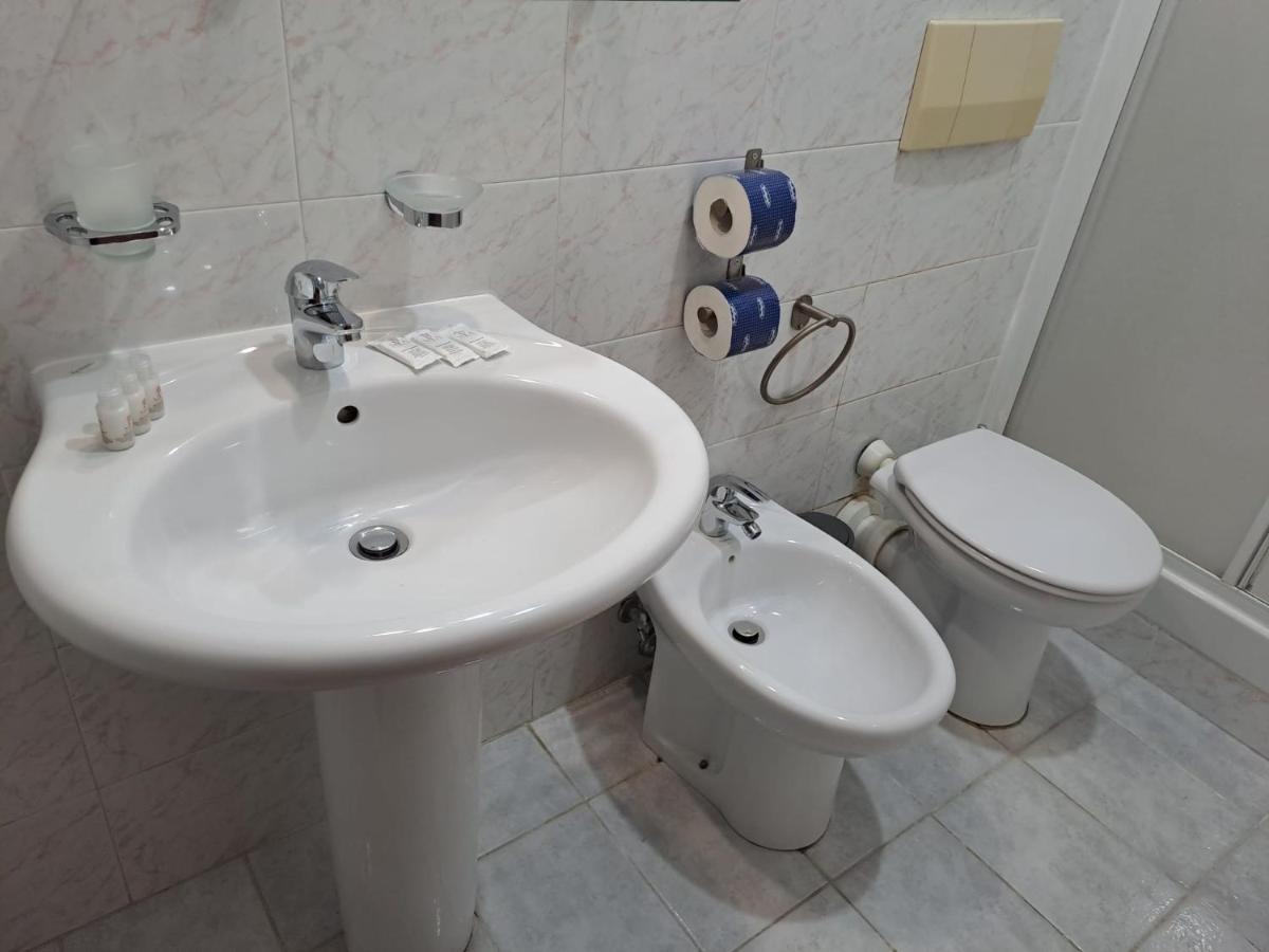 Hotel Fenicia 2*