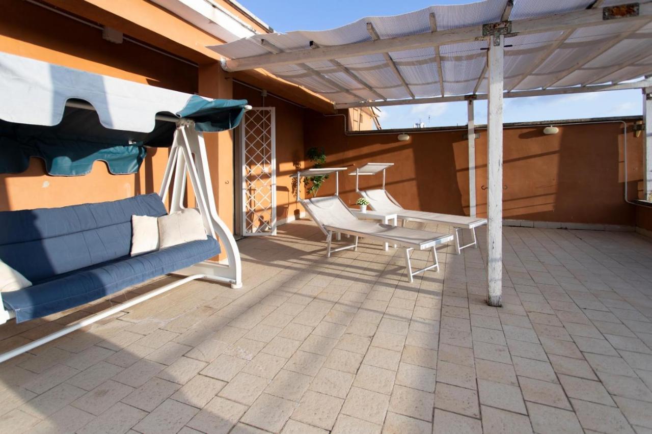 Casa Aurora - Terrazza Con Vista San Pietro Appartamento