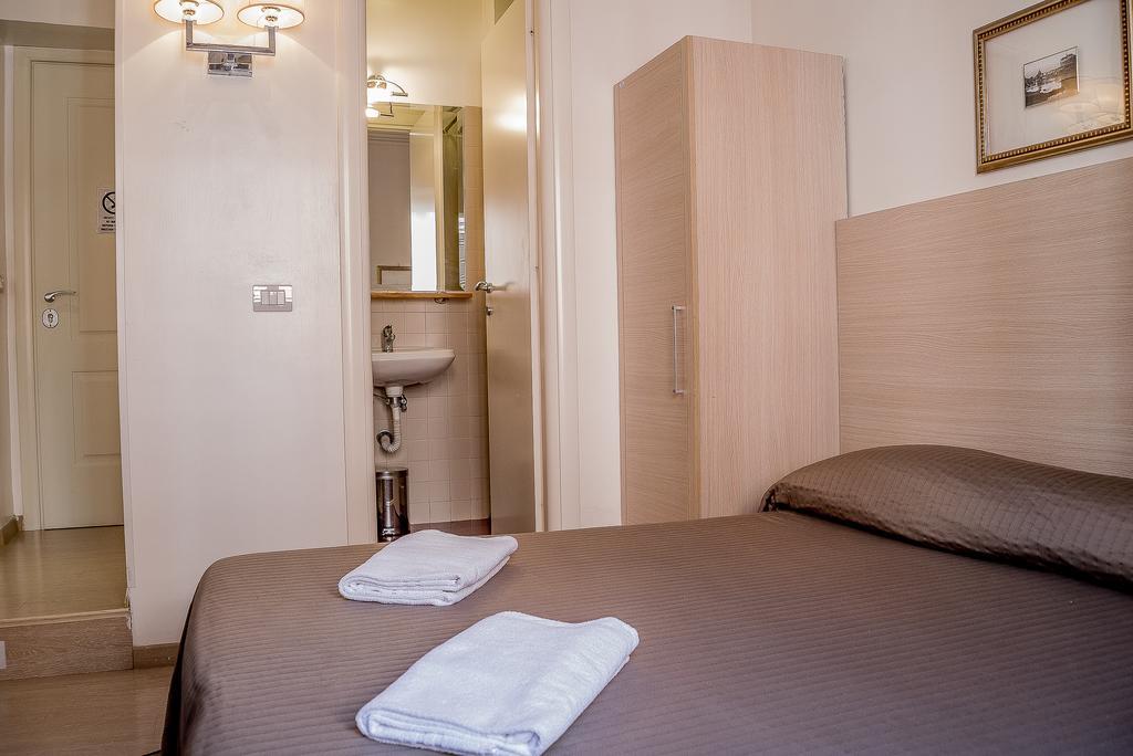 Bed & Breakfast Booking House