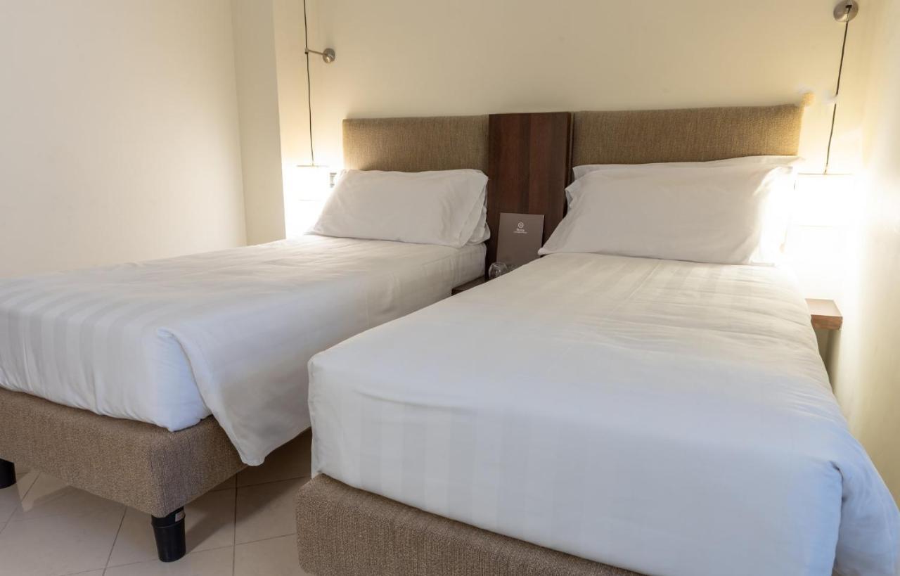 Th - Carpegna Palace 4*