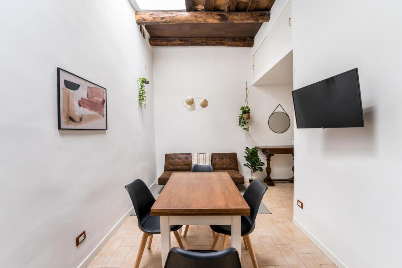 Nora's Home, Charmy In The Heart Of Trastevere Apartment *