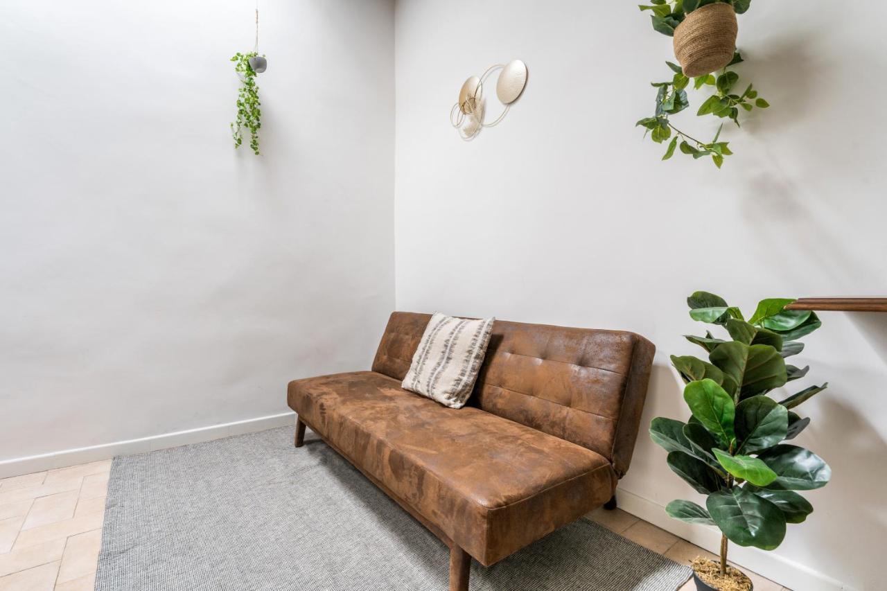 Apartment Nora's Home, Charmy In The Heart Of Trastevere