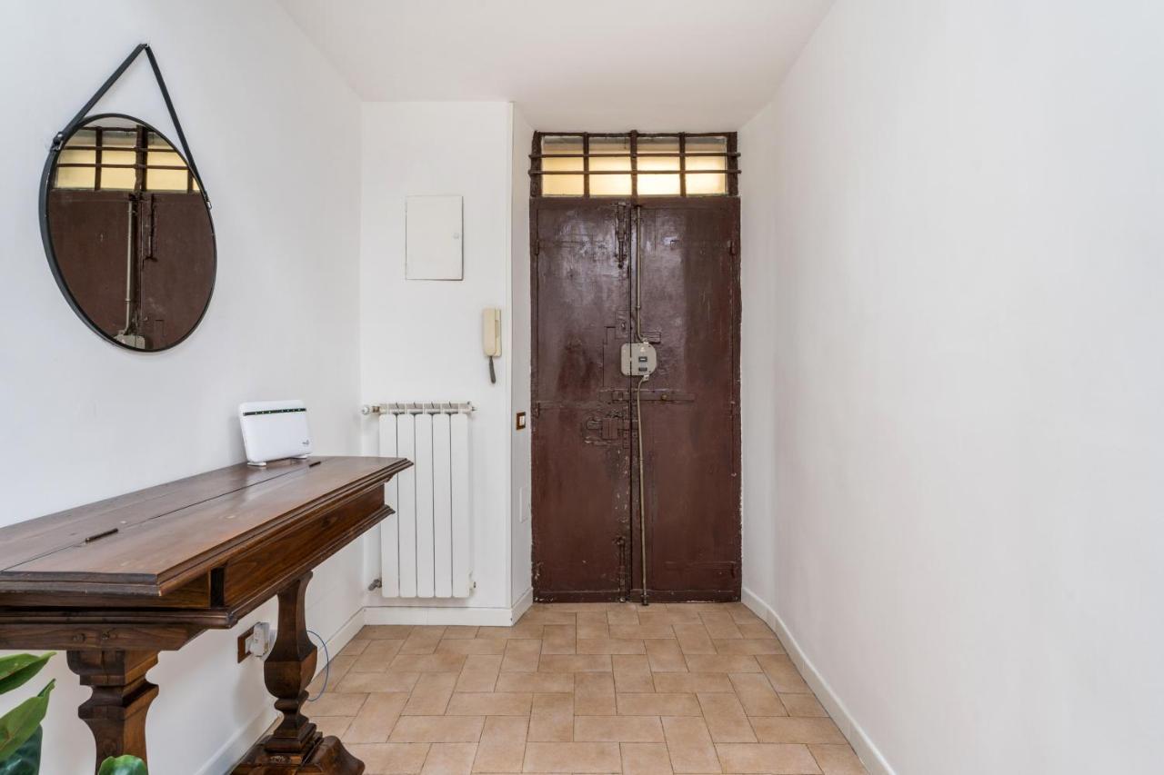 Apartment Nora's Home, Charmy In The Heart Of Trastevere Rome