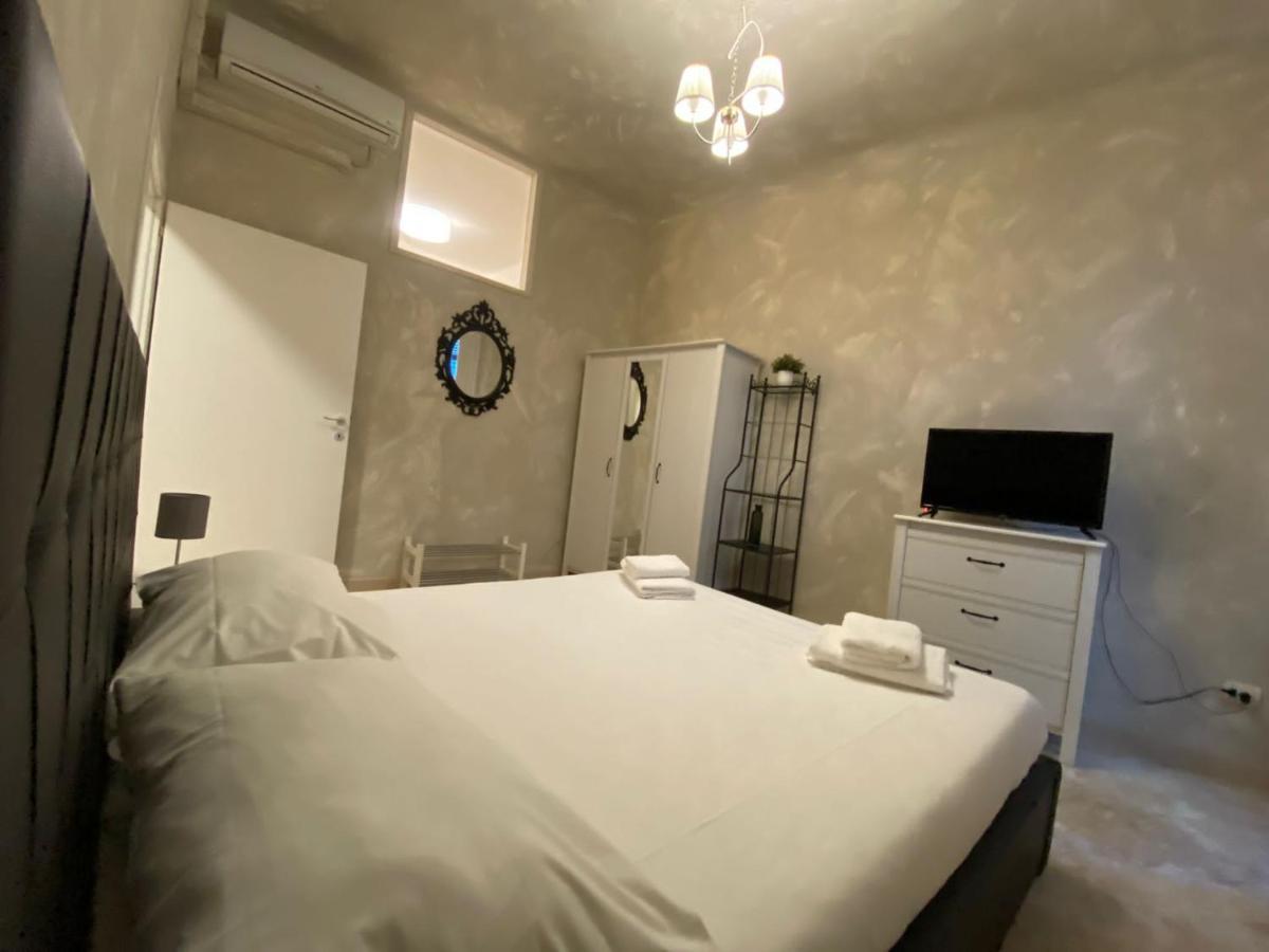 Apartment K-home Cavour *