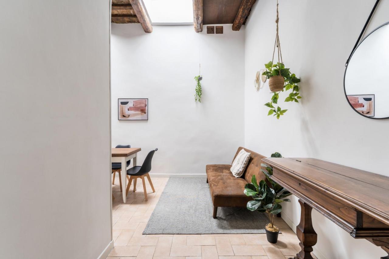 Nora's Home, Charmy In The Heart Of Trastevere Apartment Rome
