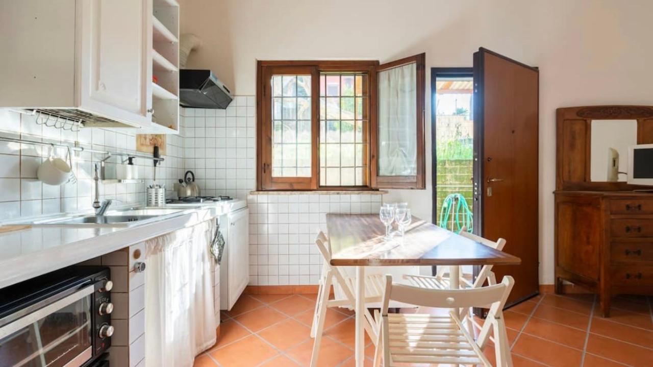 Independent House With Private Patio In Holiday home *