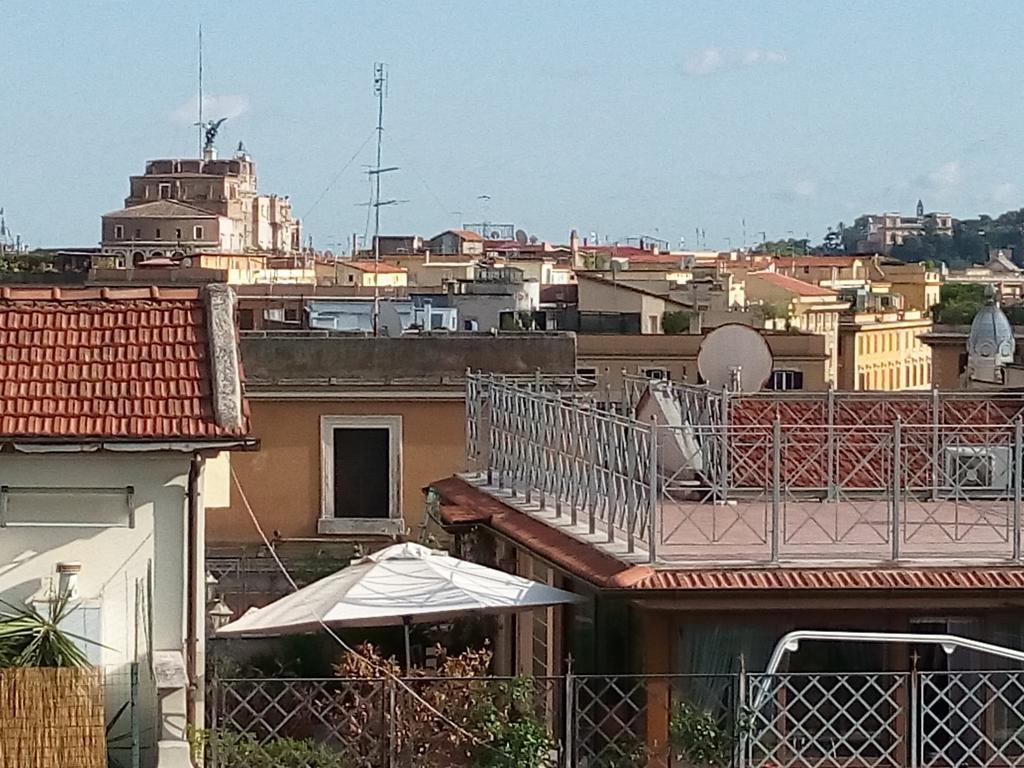 Near The Vatican * Roma
