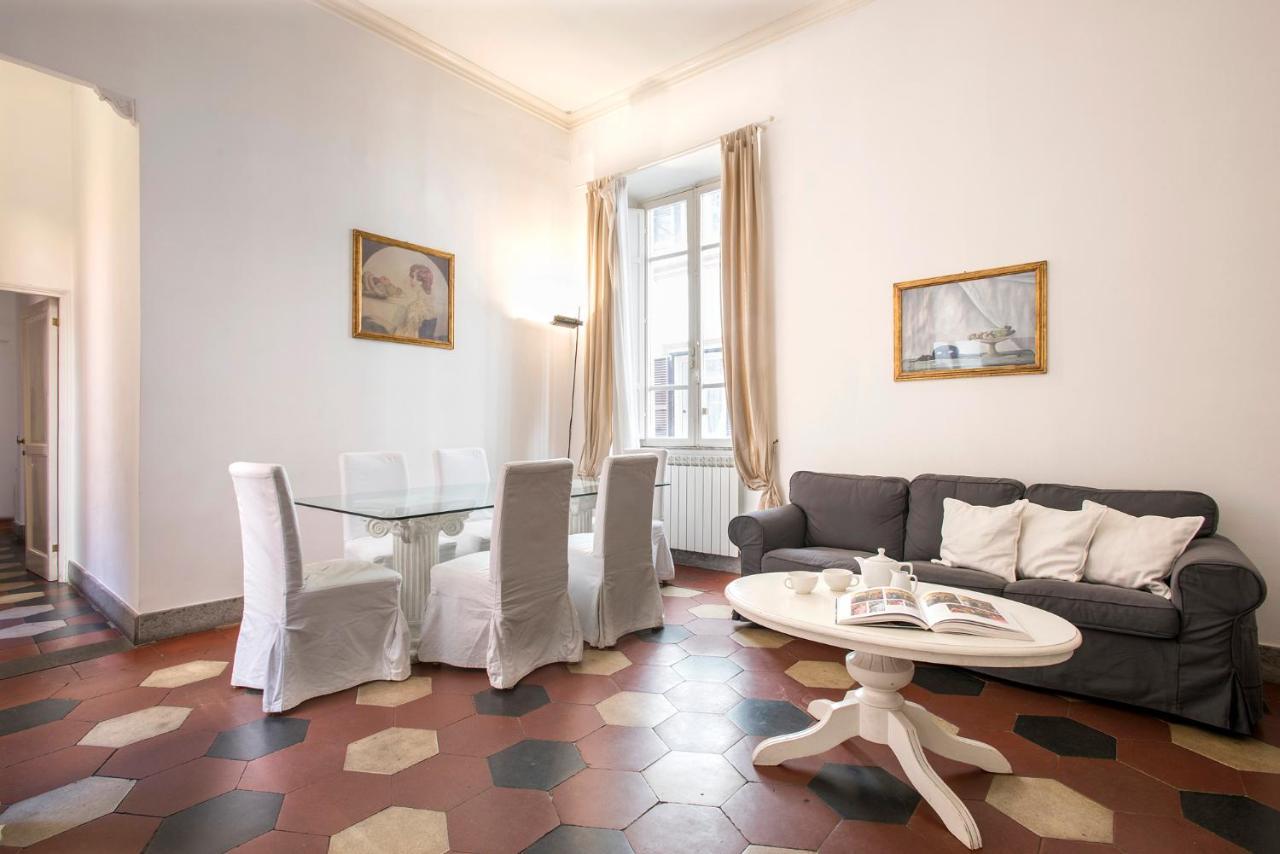 Casa Coronari Holidays Apartment *