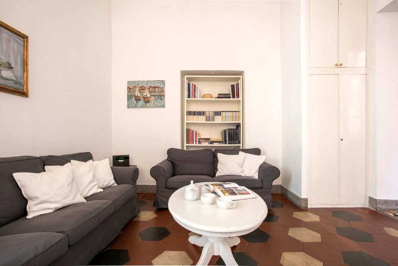 Casa Coronari Holidays Apartment *