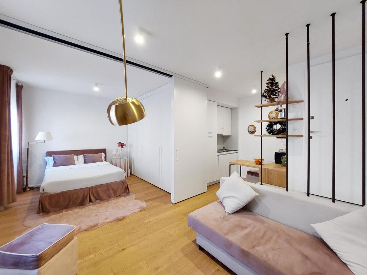 Piazza Di Spagna - Donata, Strollingrome Apartment *