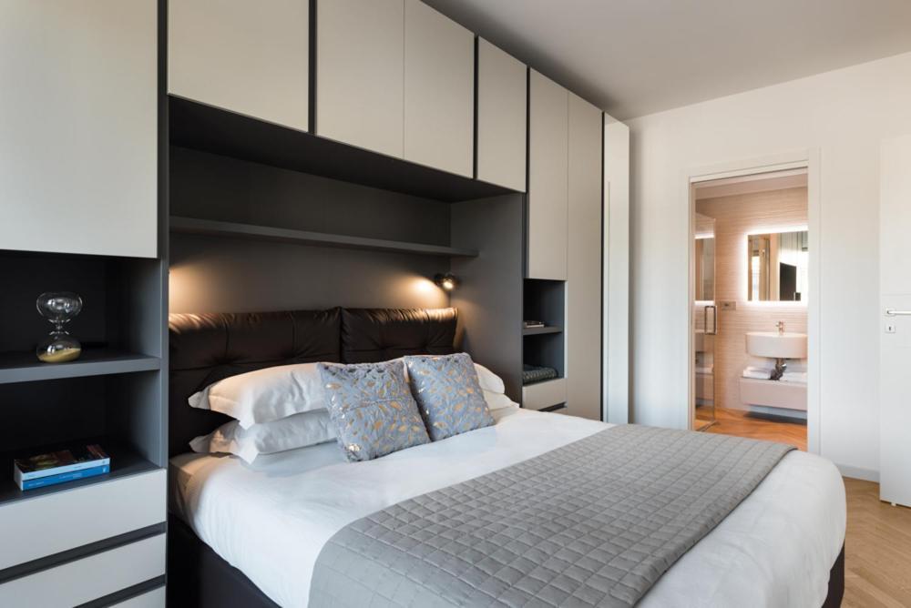 Apartment Idyllia - Lumina Rooftop Penthouse In Trastevere Rome