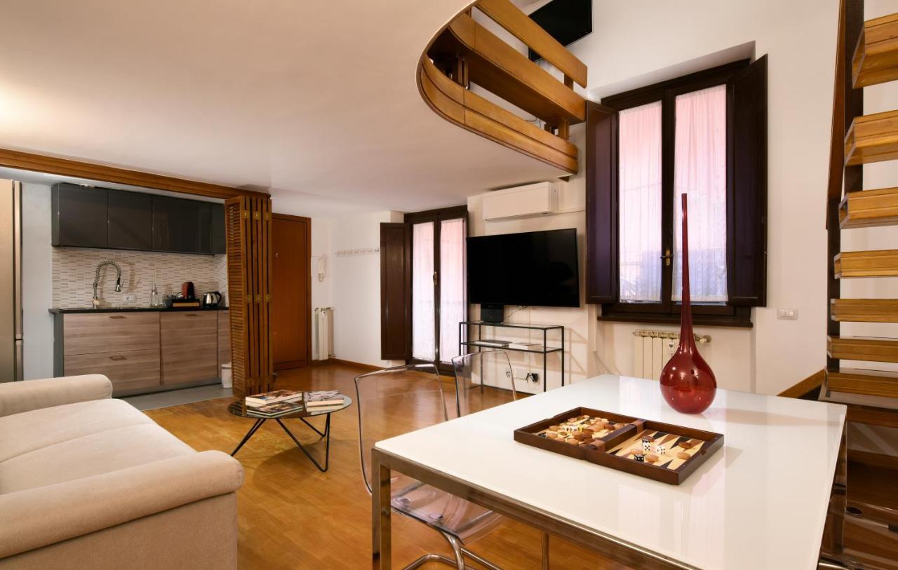 Navona 80 Loft Apartment *