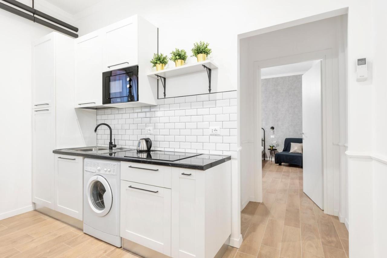 Apartment White Flat Ground Floor