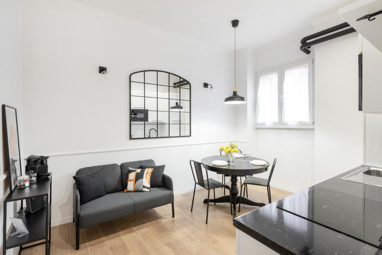 Apartment White Flat Ground Floor *