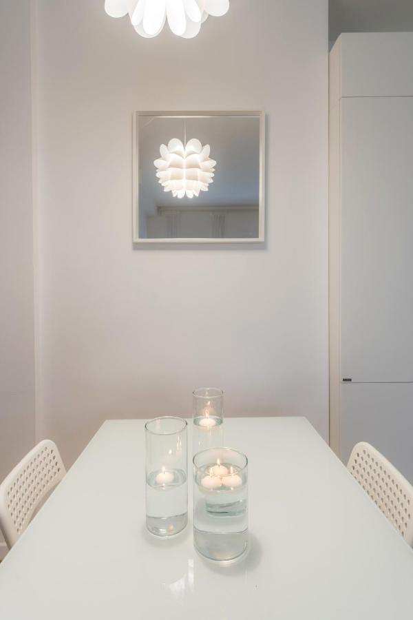 White Candle Apt, Close To San Pietro, Gemelli And City Center Apartment