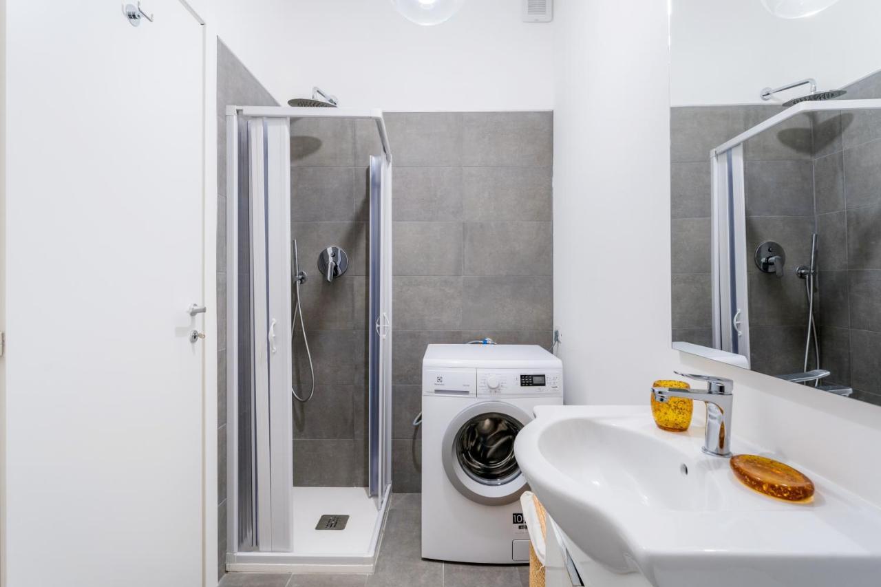 White Candle Apt, Close To San Pietro, Gemelli And City Center *