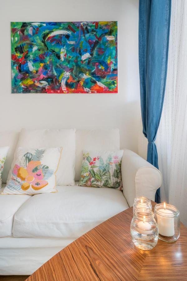 White Candle Apt, Close To San Pietro, Gemelli And City Center *