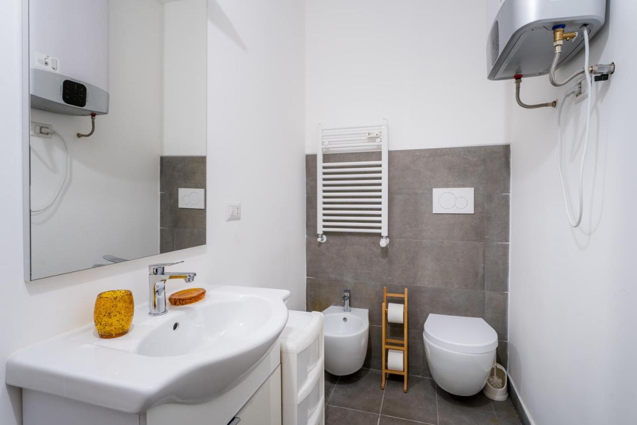 Apartment White Candle Apt, Close To San Pietro, Gemelli And City Center *