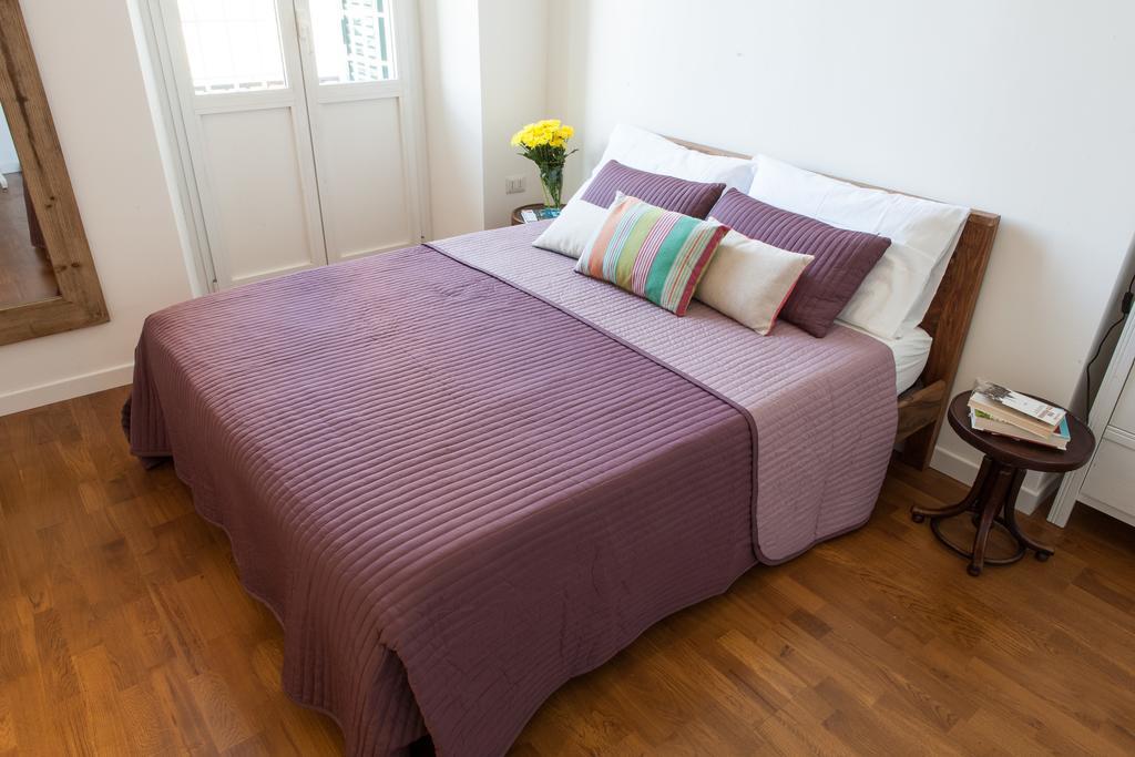 Urban Pine Rooms Guest house