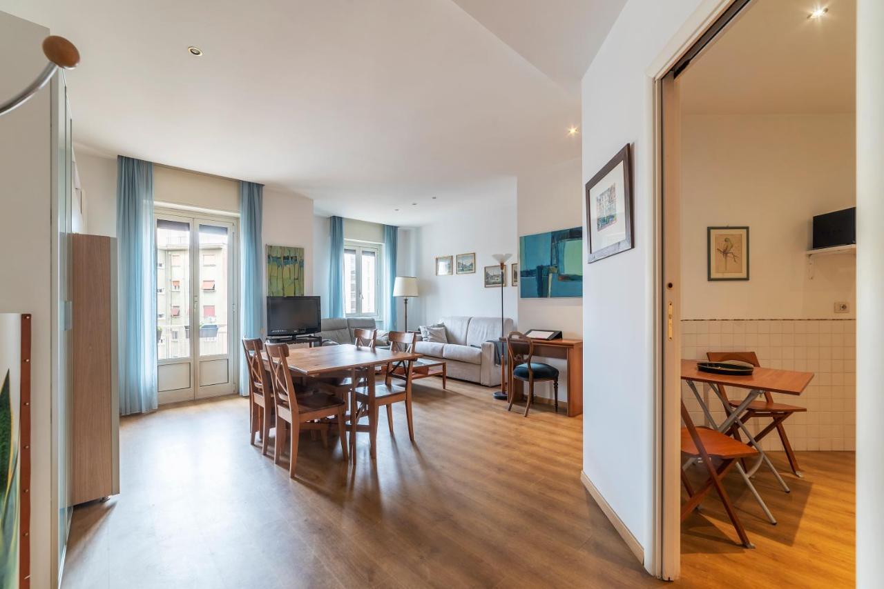 Sunny Piramide Apartment