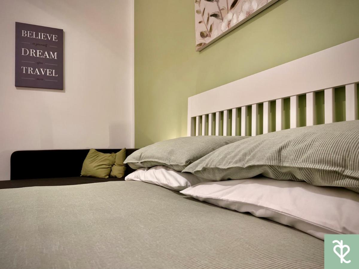 Romesweetrome Apartment *