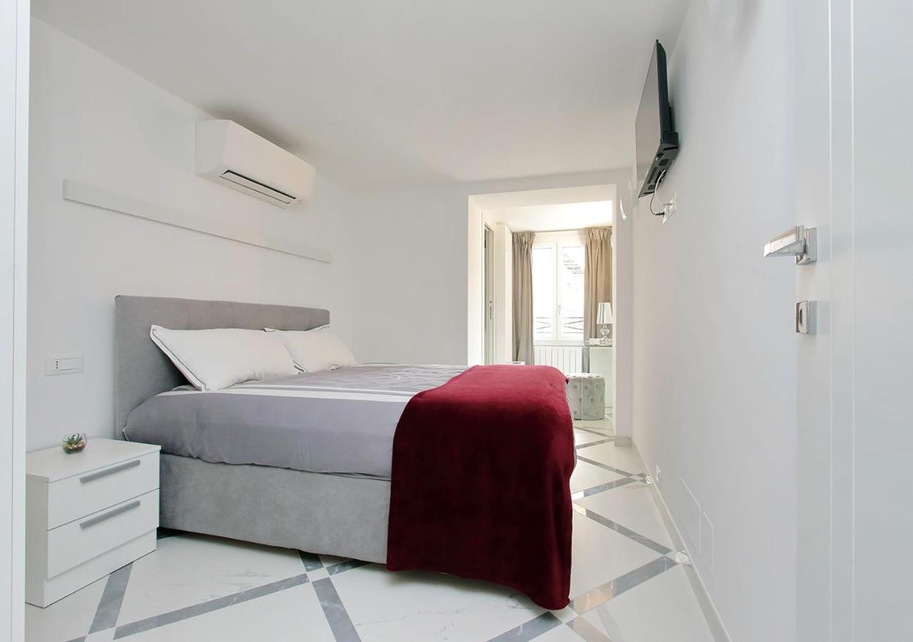 Exclusive Spagna View On Spanish Square Apartment *