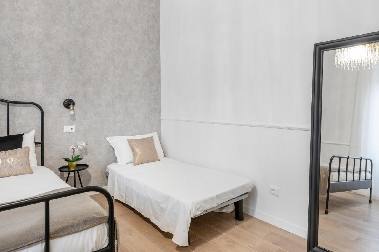 Apartment White Flat Ground Floor