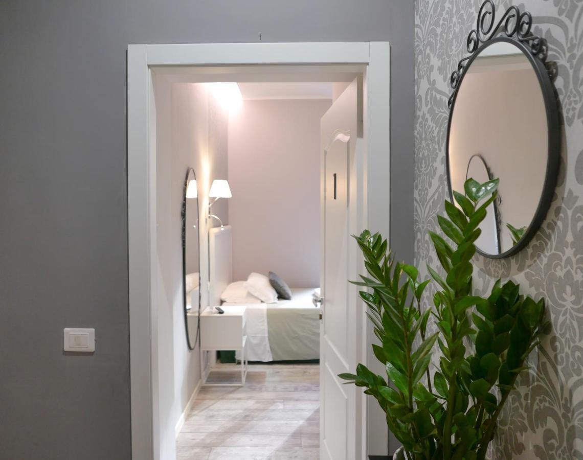 Bed And 2* Rome