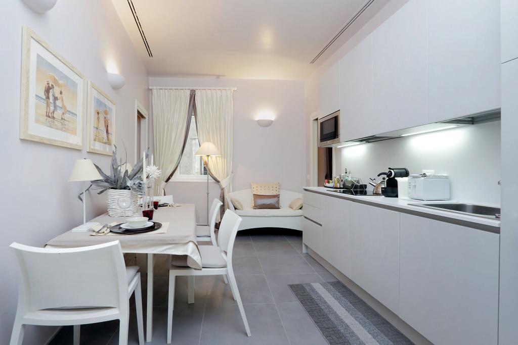 Residenza Romana Zucchelli Apartment