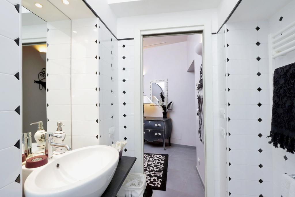 Residenza Romana Zucchelli Apartment Rome