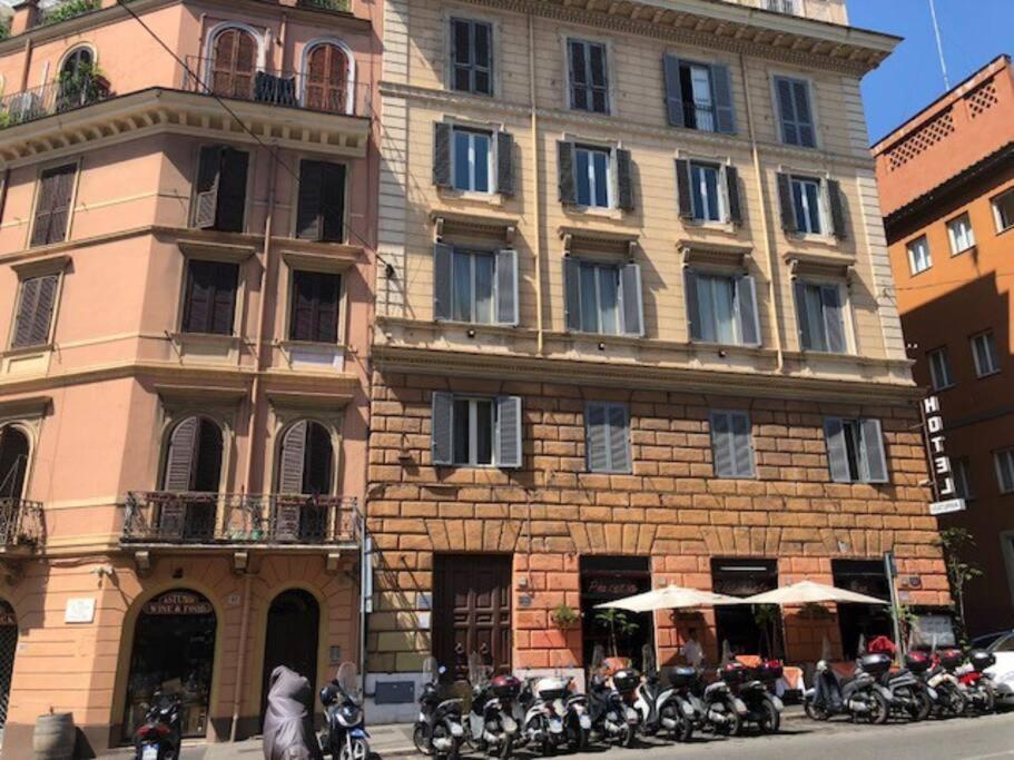 Elle Cavour * Rome