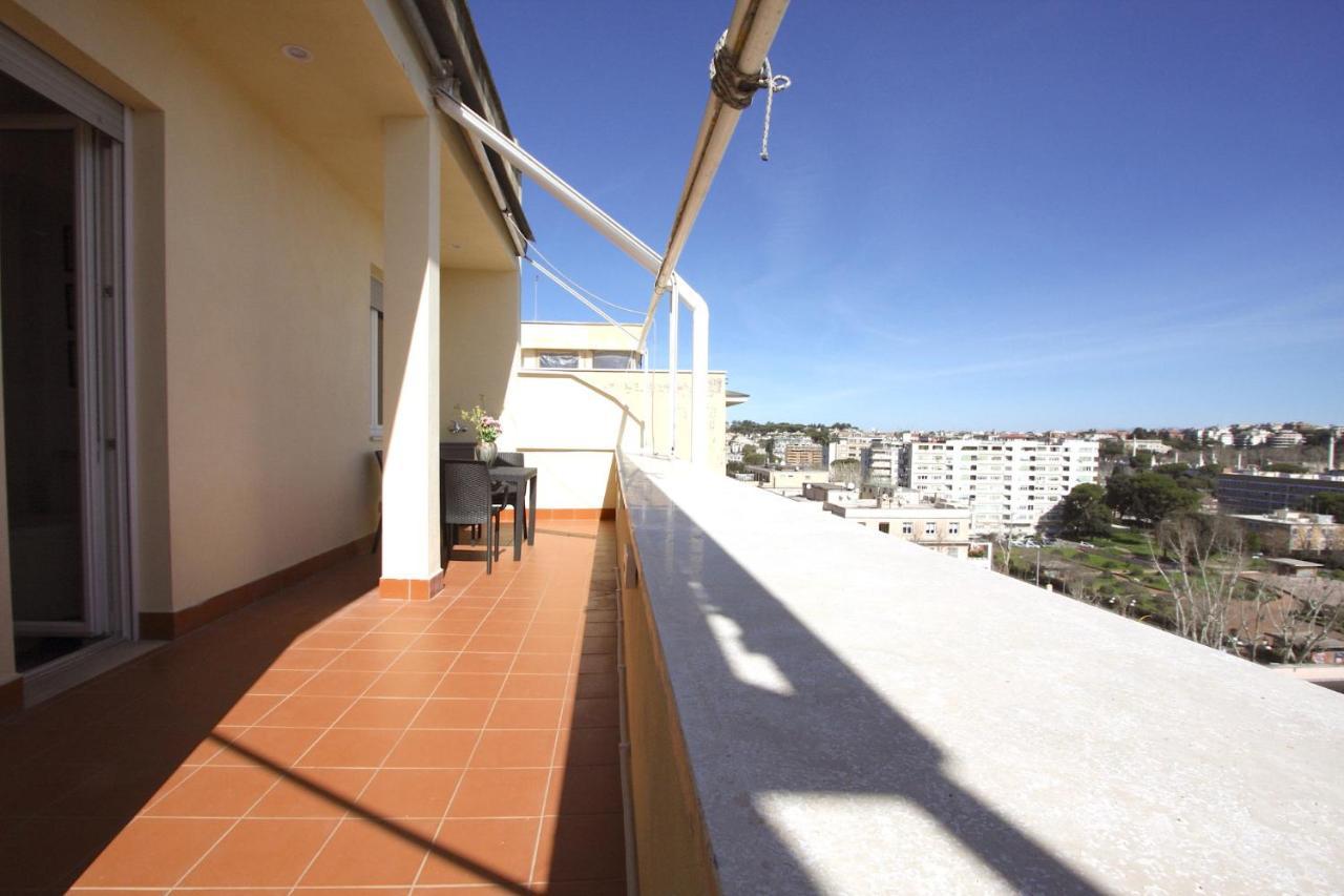 Sunny Flaminio Terrace Penthouse Apartment