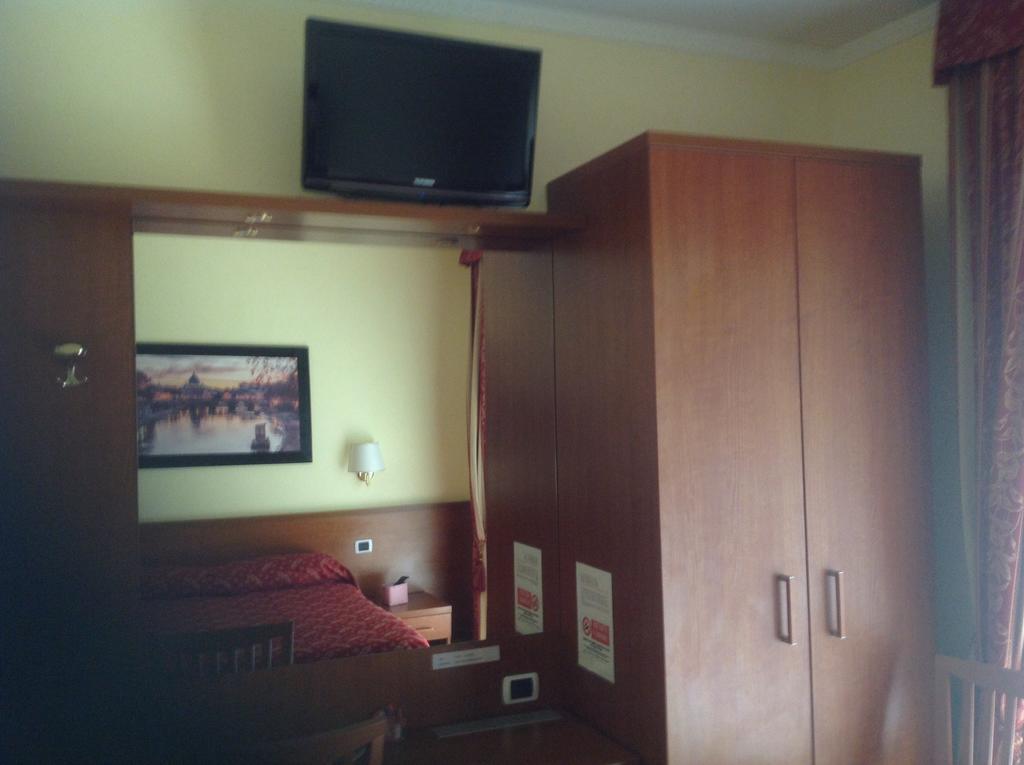 Residenza Fermi Rome