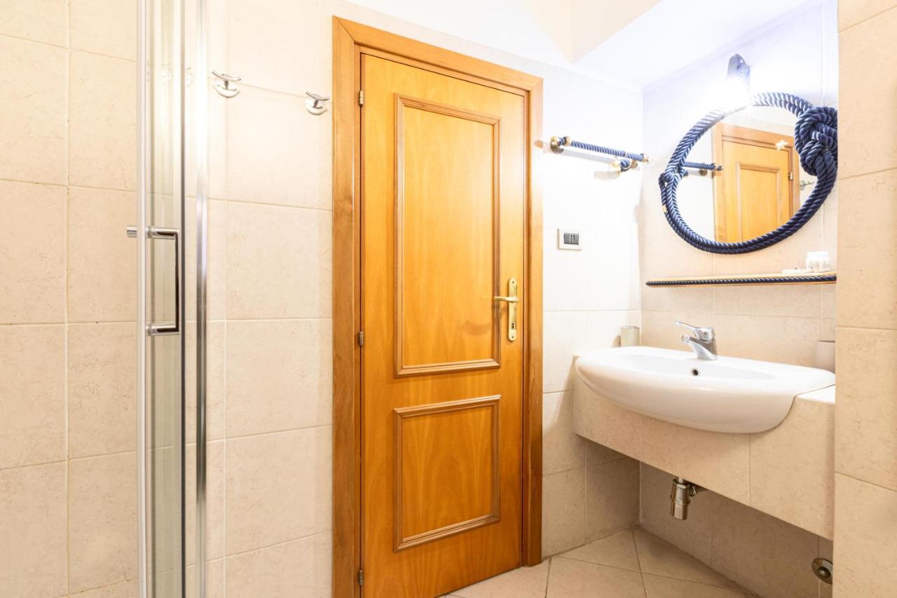 Toniolo Two Bedroom Two Bath Appartement Rome