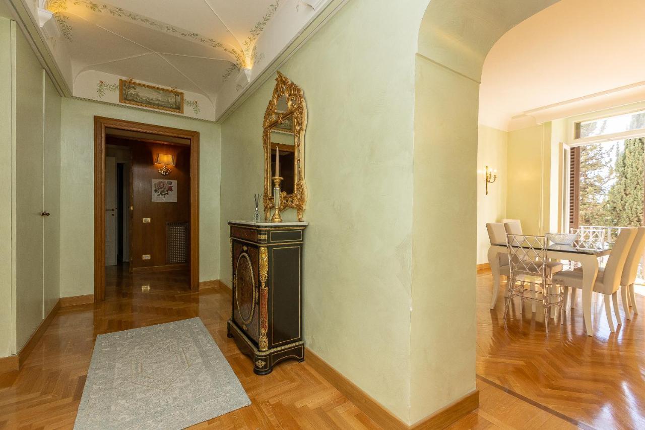Ludovisi By In Appartement *