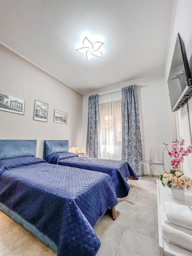 Casa 3 Santi, Your Contemporary In *